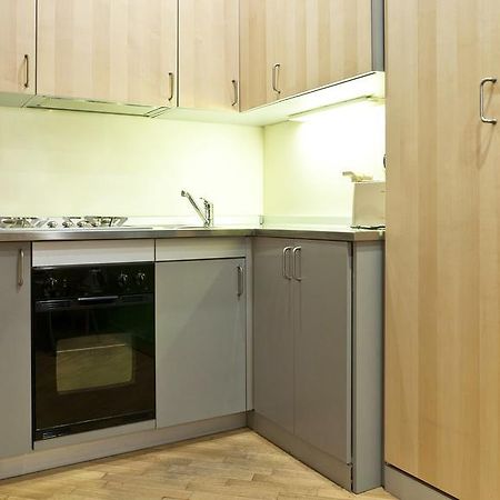 Italianway-Fiori Chiari Apartment มิลาน ภายนอก รูปภาพ