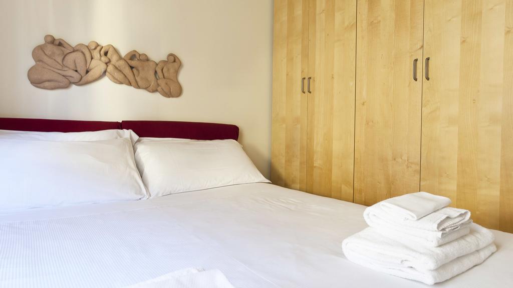 Italianway-Fiori Chiari Apartment มิลาน ภายนอก รูปภาพ